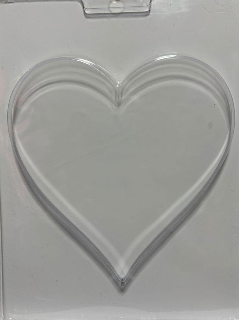 Molde plástico transparente corazón plano 16x15 cm 1 cm profundidad